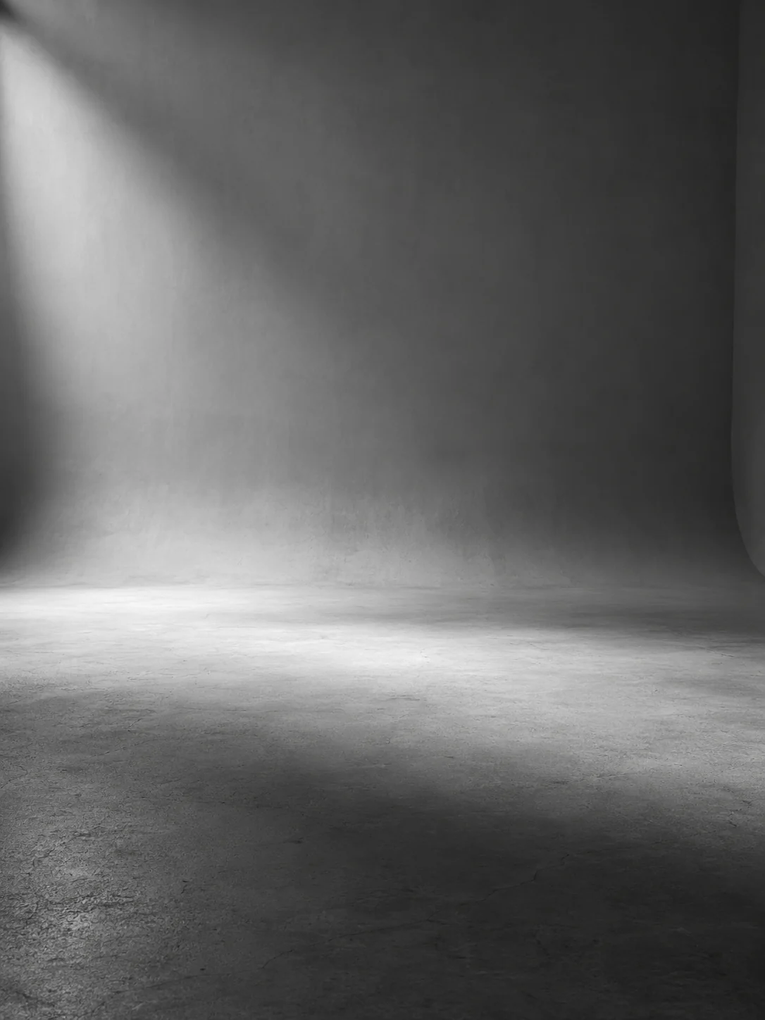 Original scene and lighting reference: Monochrome Studio